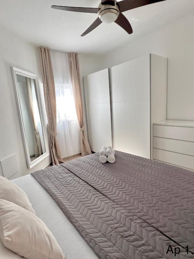 Golden Apartments Жаборич Екстериор снимка
